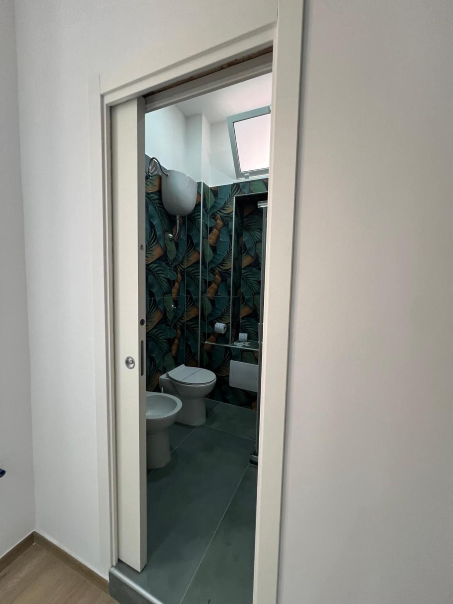 Vpm Rooms Central Train Station Наполи Екстериор снимка